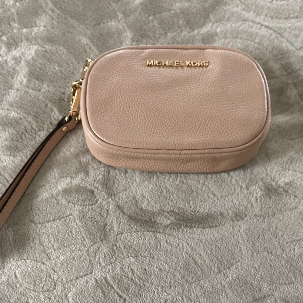 New Michael Kors Blush Leather Wristlet